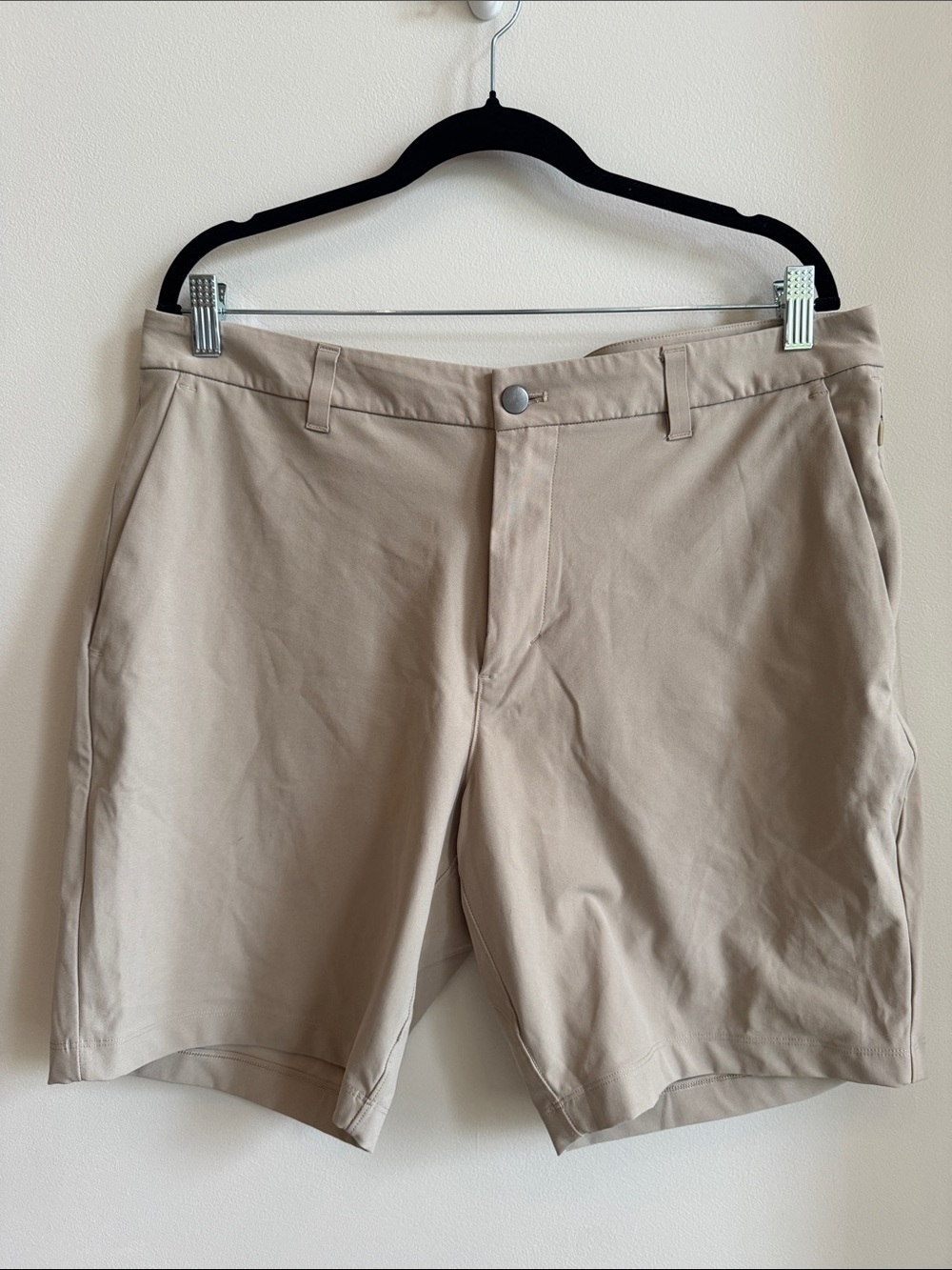 Lululemon khaki shorts